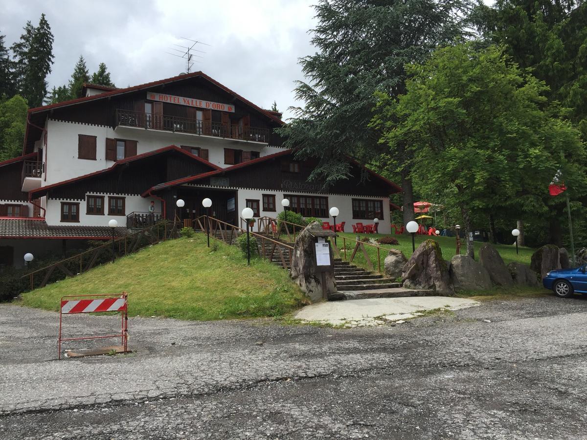 Hotel Valled'Oro Borno Exterior foto